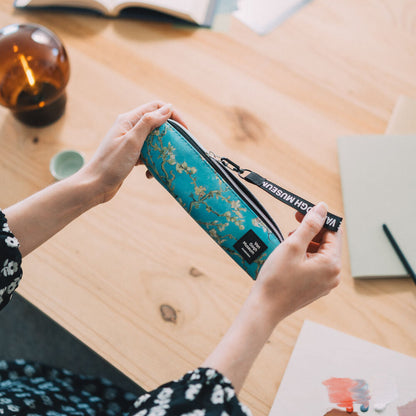 Van Gogh Museum Set pencil case + pen + pencil Nerdscape