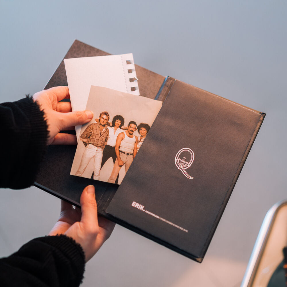 Queen Premium Notebook A5 – Eleganza Nerd con Copertina Opaca, Segnalibro e Tasche Interna Nerdscape