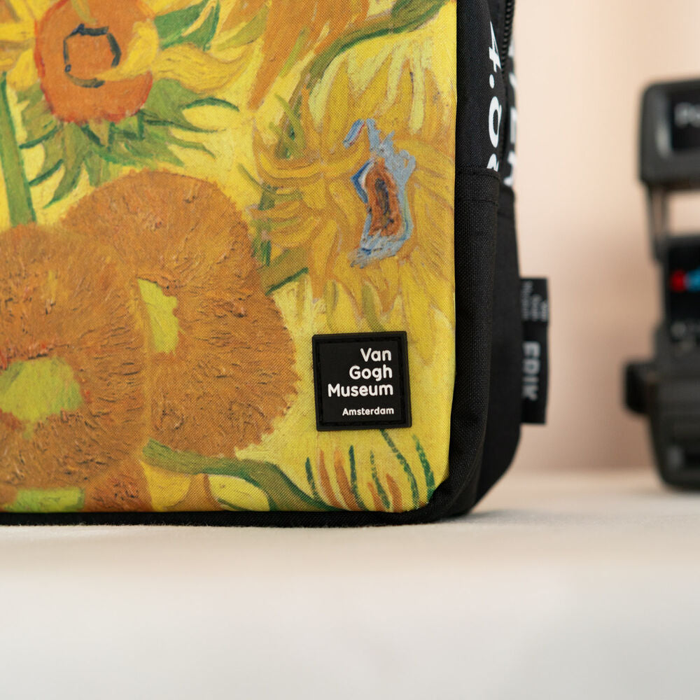 Van Gogh Museum vanity case Nerdscape