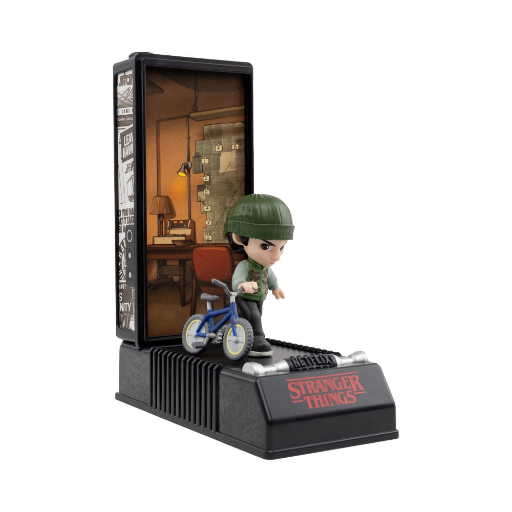 Stranger Things assorted Walkie Talkie capsule surprise figure