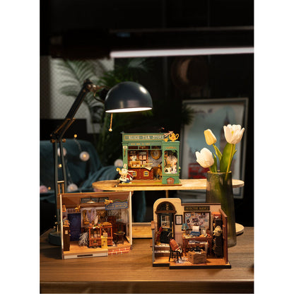 Alice's Tea Store model 136pcs