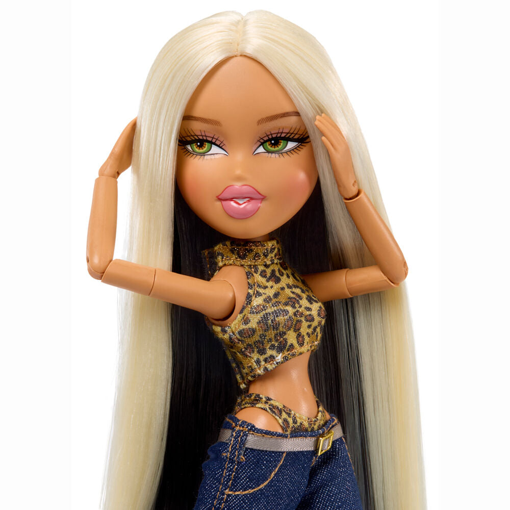 Bratz Lola Indigo doll Nerdscape