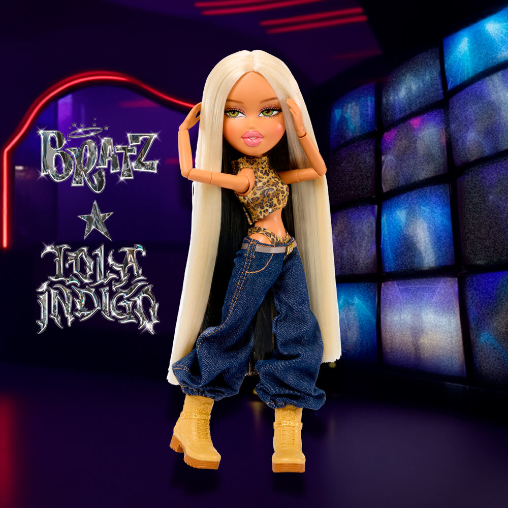 Bratz Lola Indigo doll Nerdscape