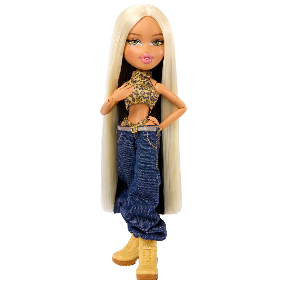 Bratz Lola Indigo doll Nerdscape
