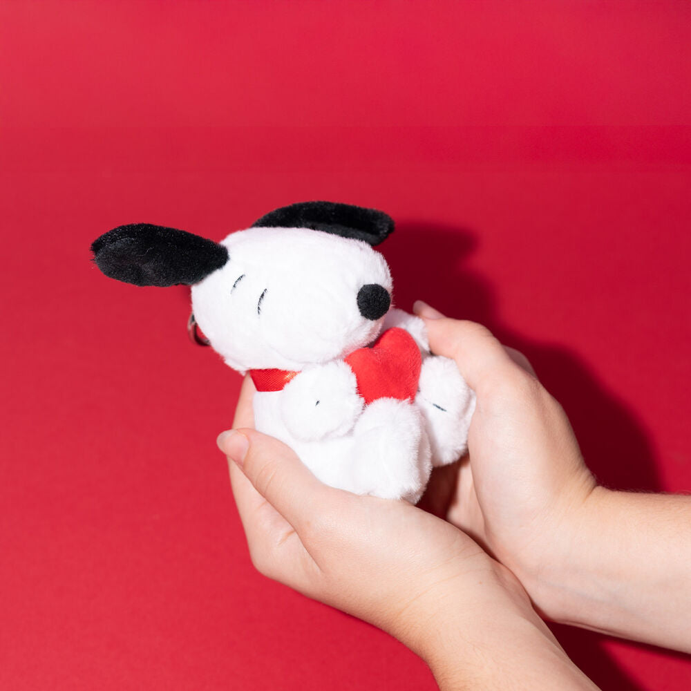 Peanuts Snoopy plush keychain Nerdscape