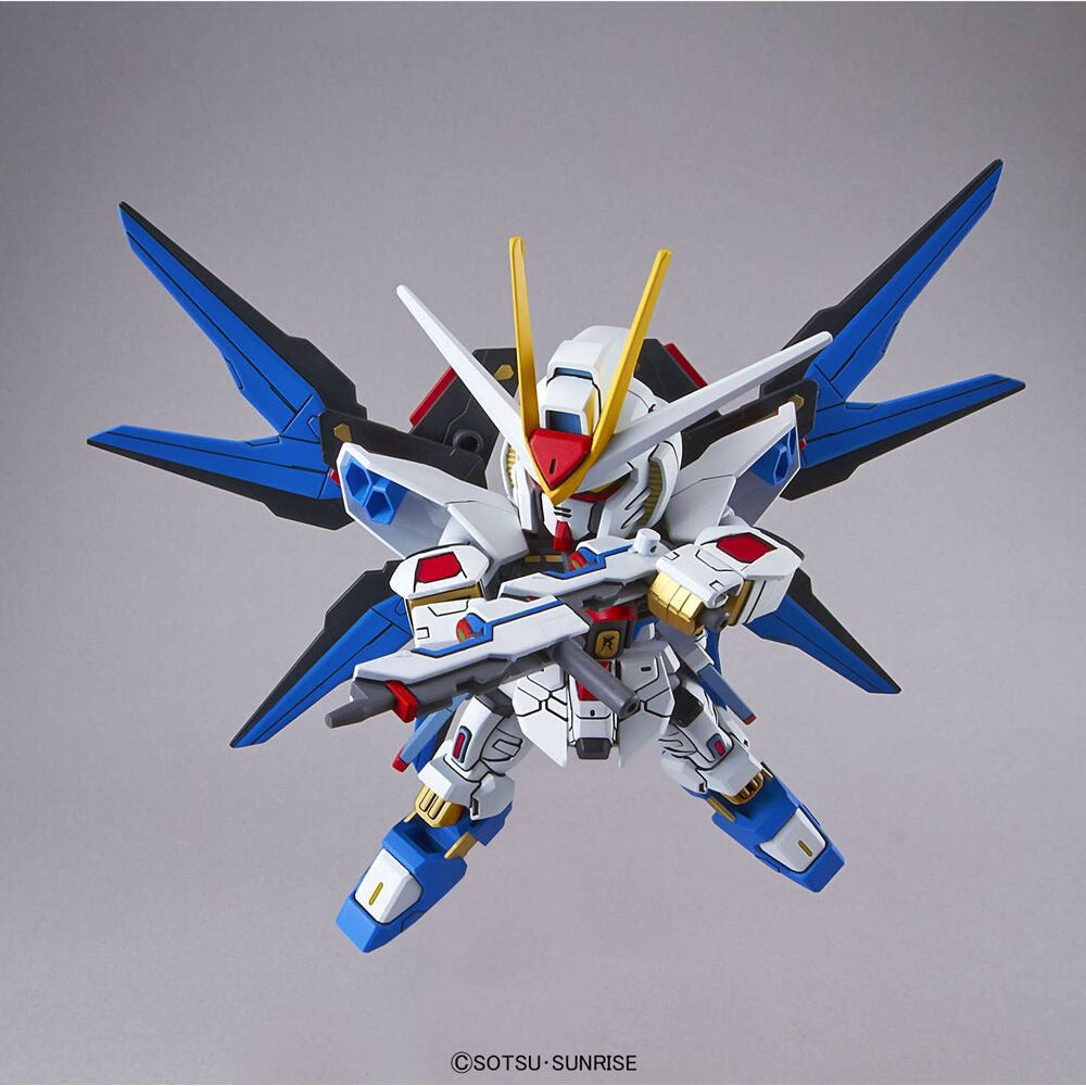 Mobile Suit Gundam Seed Destiny Strike Freeedom model kit - Nerdscape