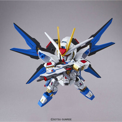 Mobile Suit Gundam Seed Destiny Strike Freeedom model kit - Nerdscape