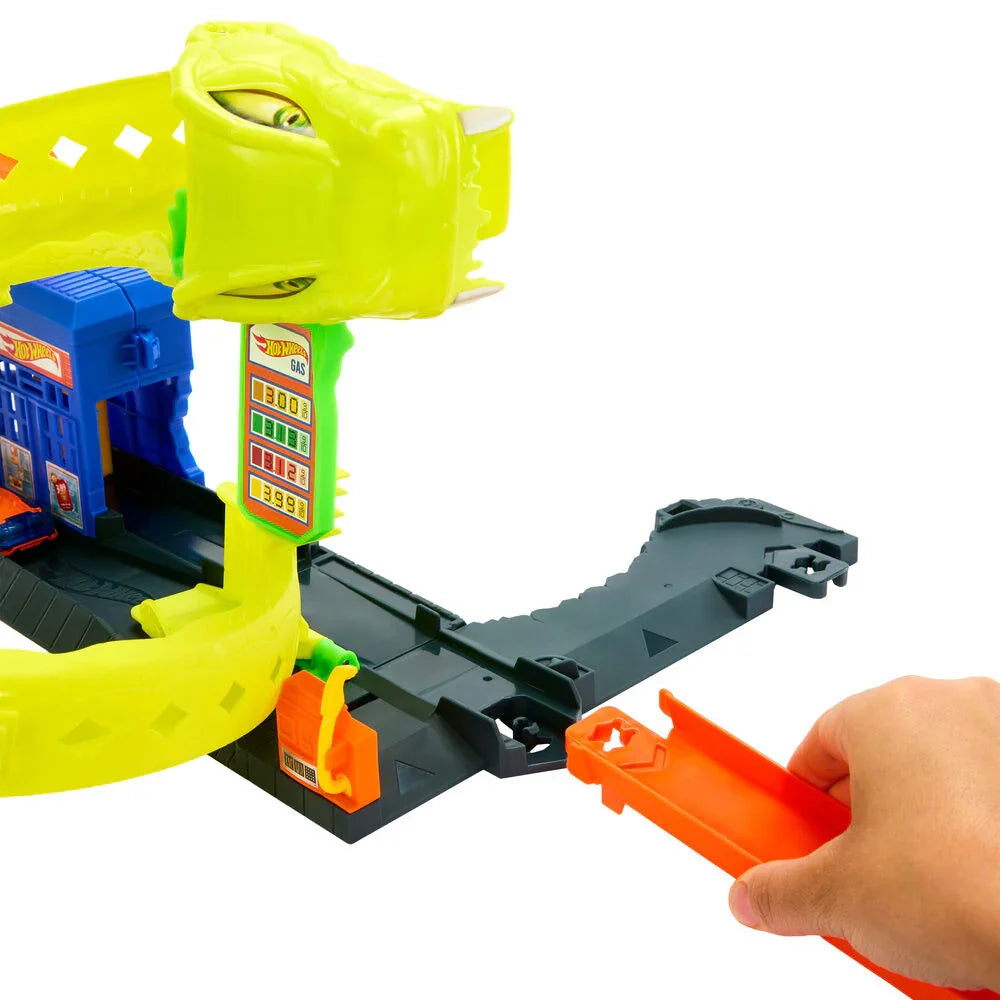 Hot Wheels Snake Spiral Attack Nerdscape