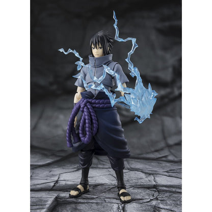 Naruto Shippuden Sasuke Uchiha Solitary Shinobi S.H.Figuarts figure 14,5cm - Nerdscape