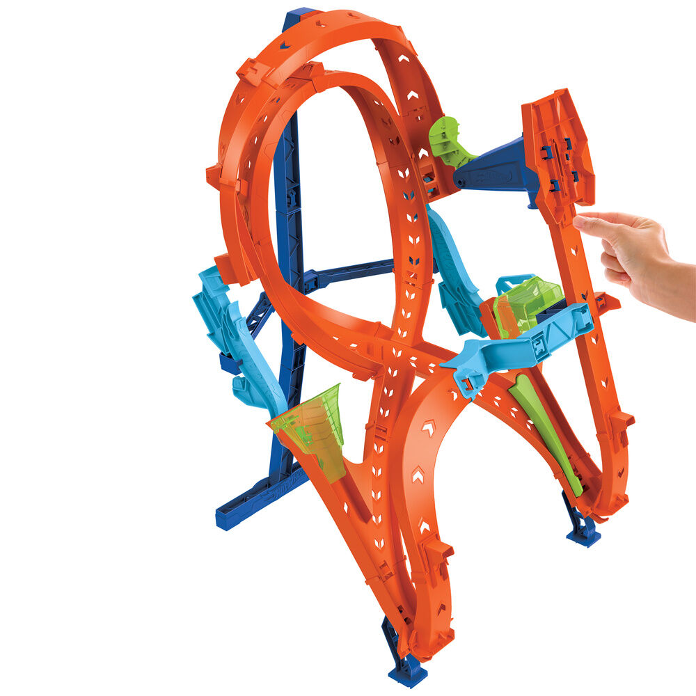 Hot Wheels Vertical 8 jump Nerdscape