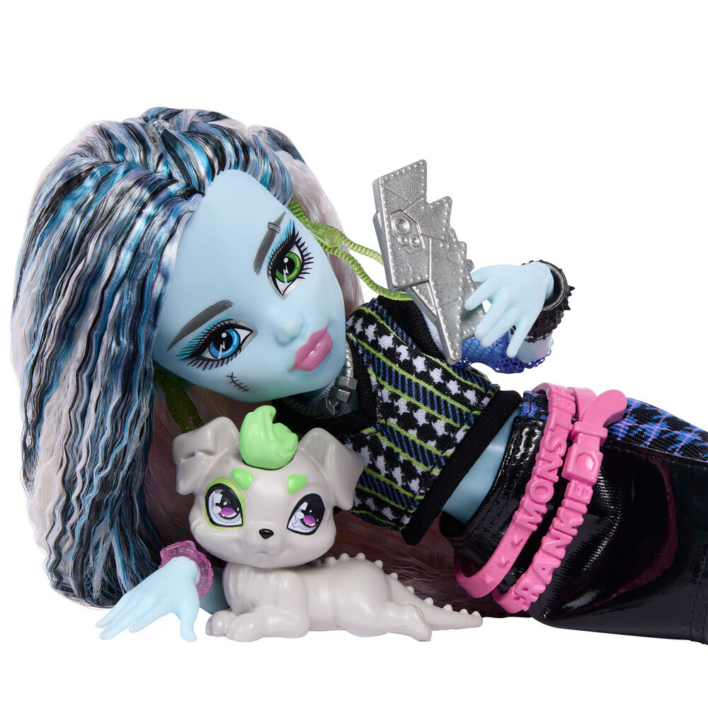 Monster High Frankie Stein doll Nerdscape