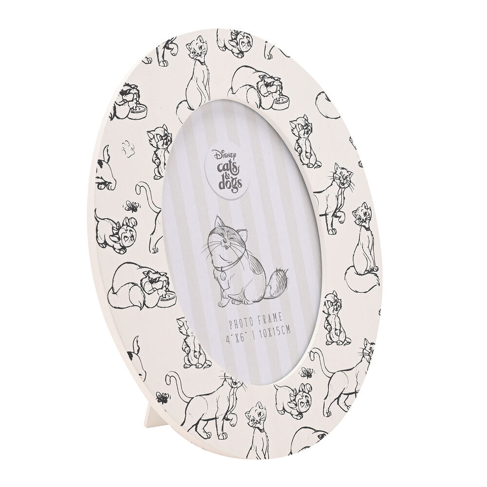 Disney Cats & Dogs Cats photo frame Nerdscape