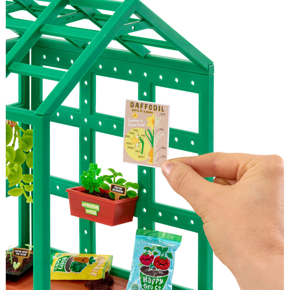 Miniverse Make It Mini Spaces Greenhouse playset Nerdscape
