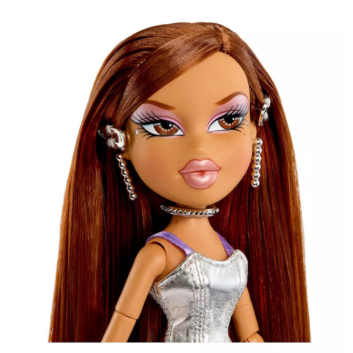 Bratz Stylin Charmz + Yasmin doll Nerdscape