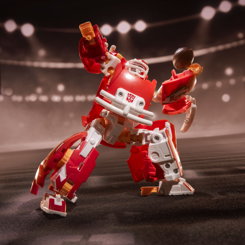 Transformers KC-59 figure 14cm Nerdscape