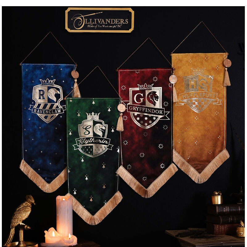 Harry Potter Gryffindor hanging banner