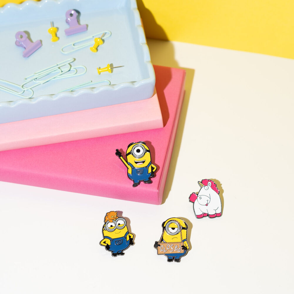 Minions set of 4 pins Nerdscape
