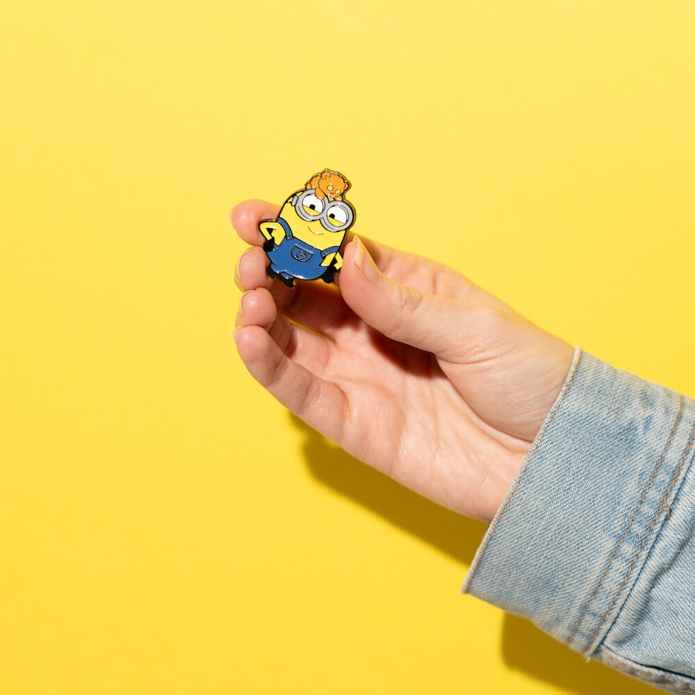 Minions set of 4 pins Nerdscape