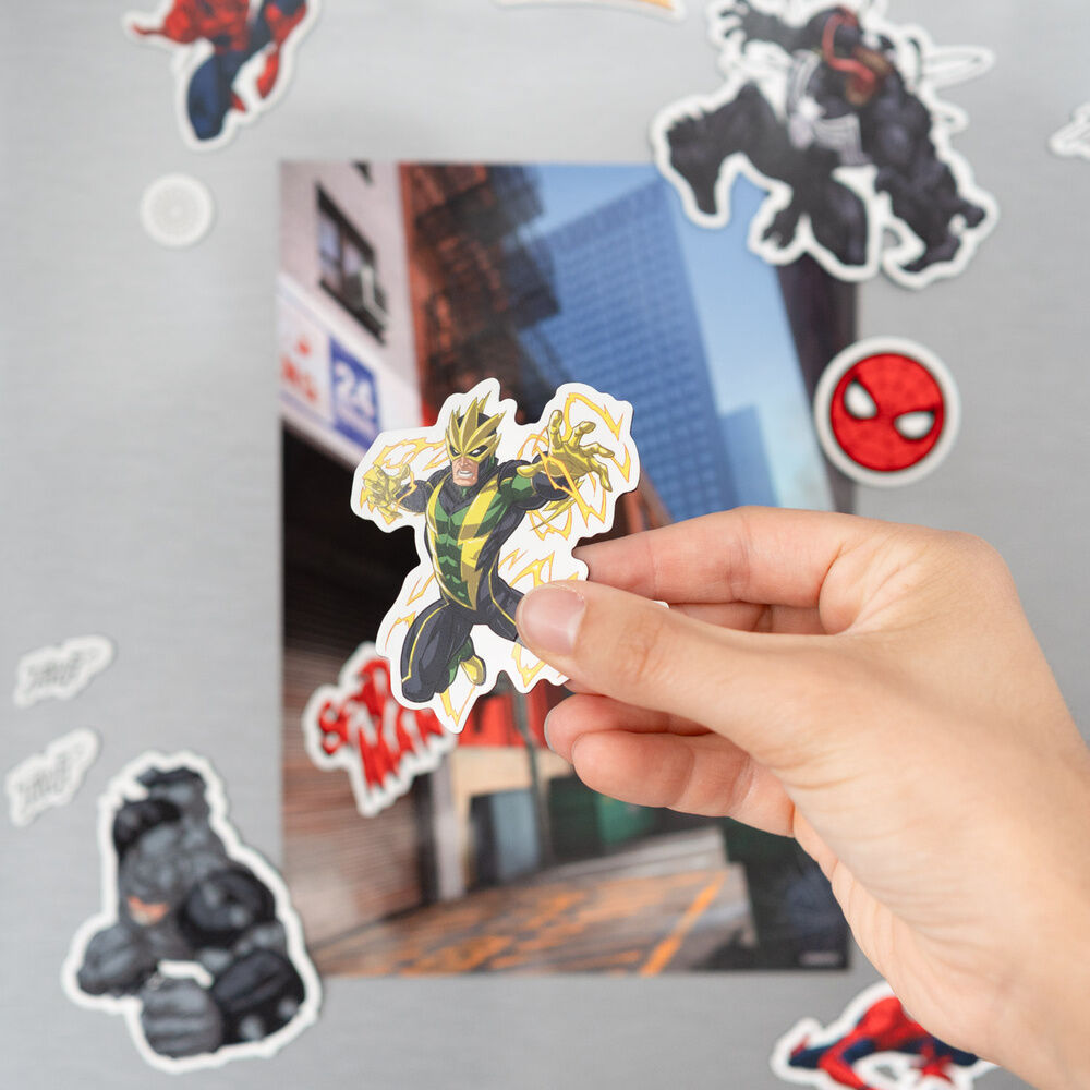Marvel Spiderman set of die-cut magnets Nerdscape