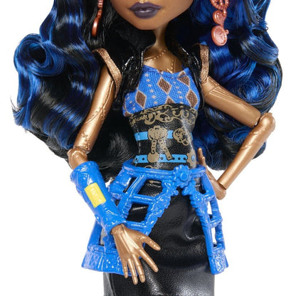 Monster High Repro Robecca Steam doll Nerdscape