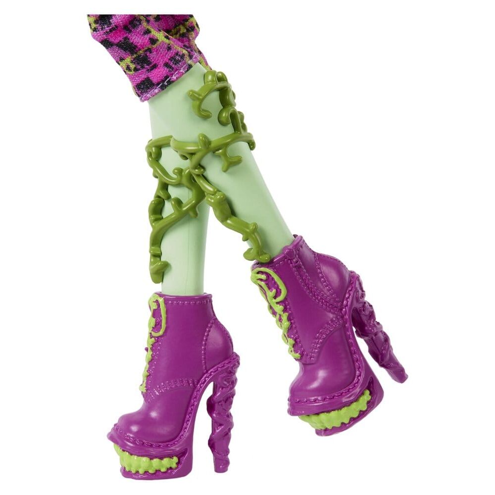 Monster High Repro Venus McFlytrap doll Nerdscape