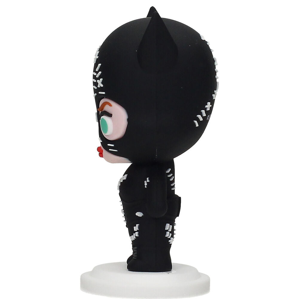 DC Comics Batman Catwoman Pokis figure Nerdscape