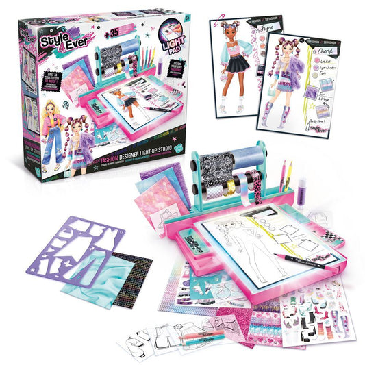 Style 4Ever Fashion designer studio light up