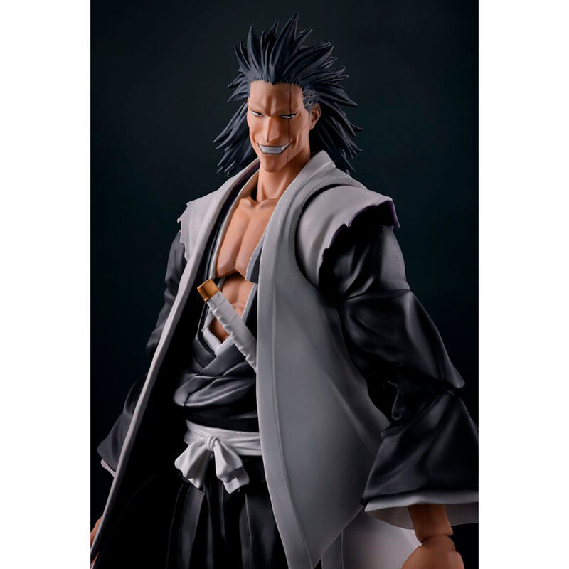 Figurine SH Figuarts de Kenpachi Zaraki (Bleach : La Guerre Sanglante de Mille Ans), 17 cm