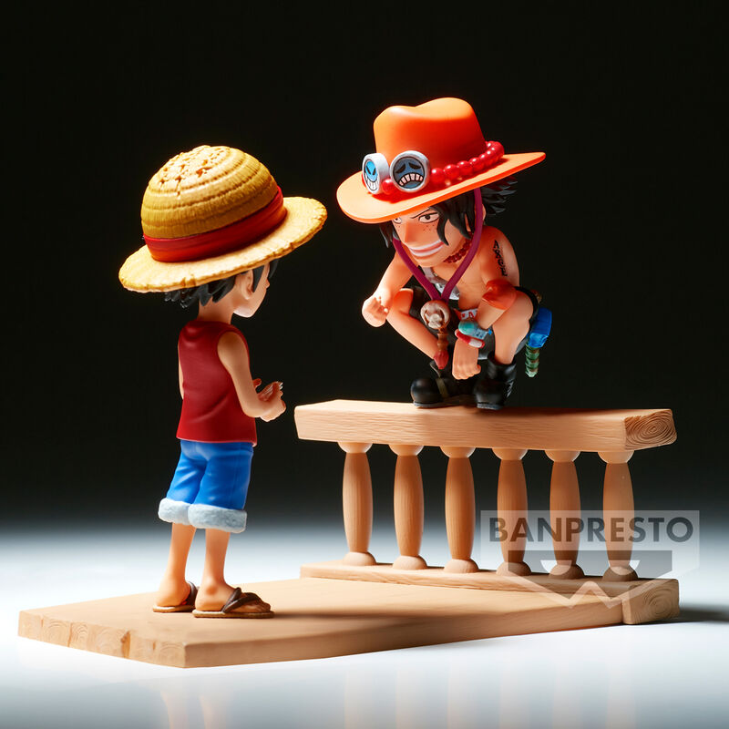 Figurine One Piece Monkey D. Luffy & Portgas D. Ace World Collectible Log Stories de 8 cm