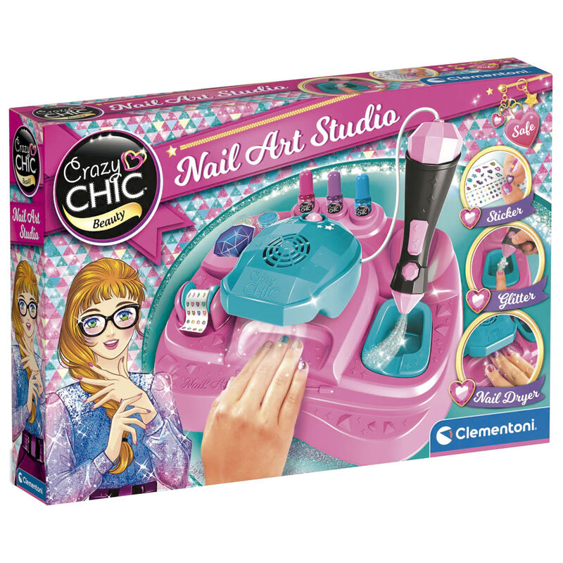 Crazy Chic Nail Art Studio game