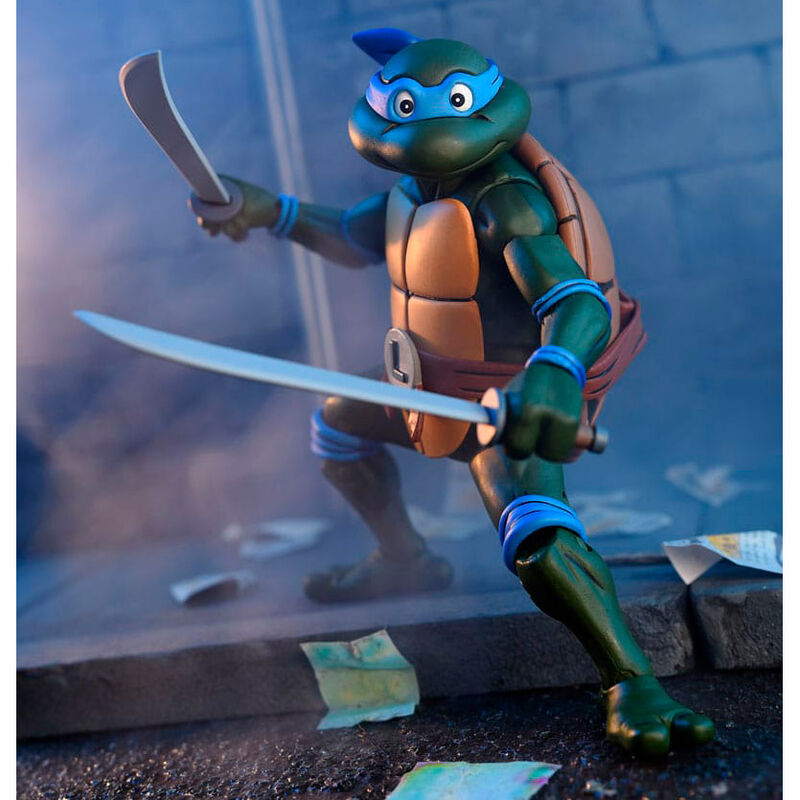 Teenage Mutant Ninja Turtles Comics Ultimate Leonardo figure 18cm
