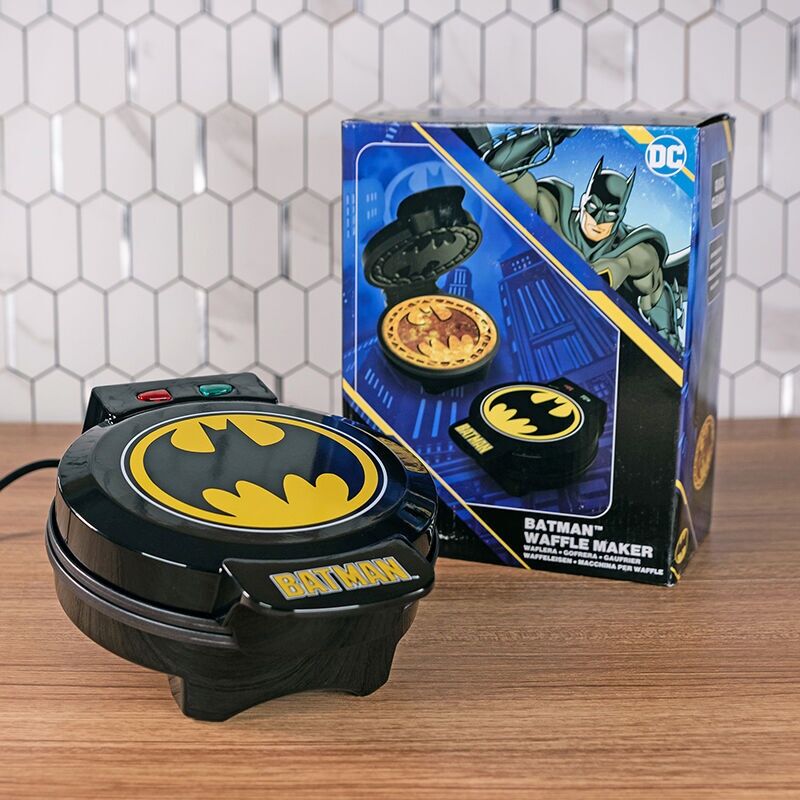 DC Comics Batman Waffle maker Nerdscape