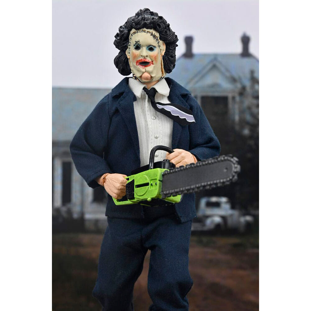 Figurine Leatherface habillé avec masque Pretty Woman, 20 cm, pour le 50e anniversaire du film Massacre à la tronçonneuse.
