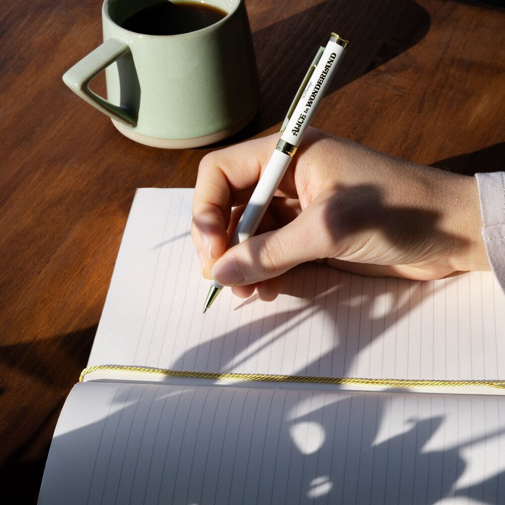 Disney Alice in Wonderland Notebook A5 con Penna - Nerdscape