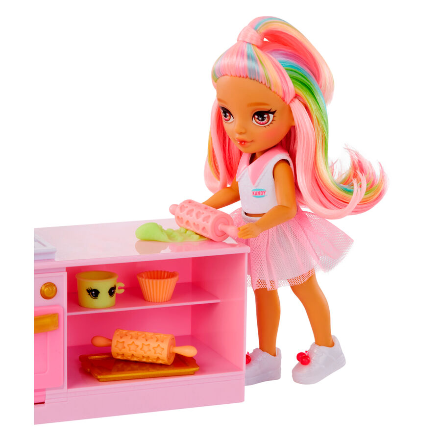 Rainbow High Little Dessert Shop with Kandy playset + doll