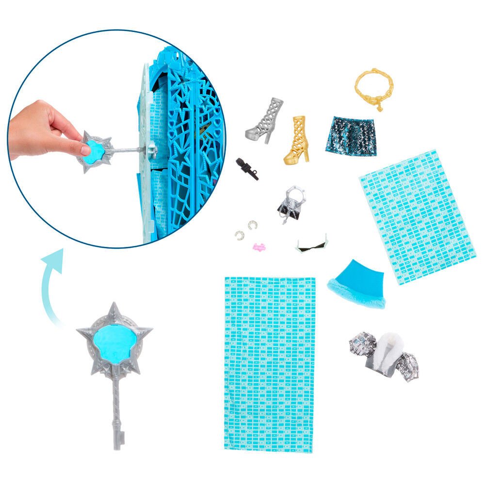 Monster High Skulltimate Secrets Hauntlywood Mysteries Frankie doll