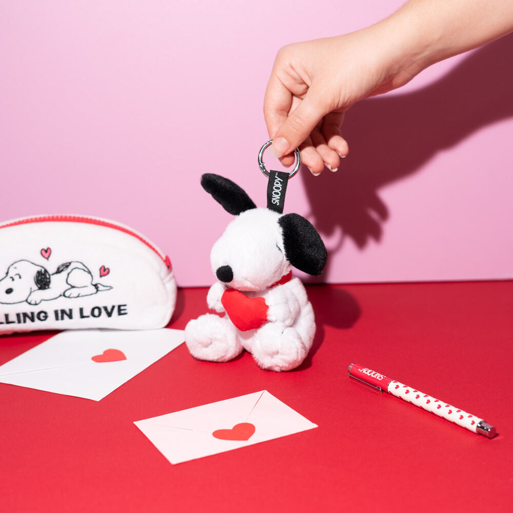 Peanuts Snoopy plush keychain Nerdscape