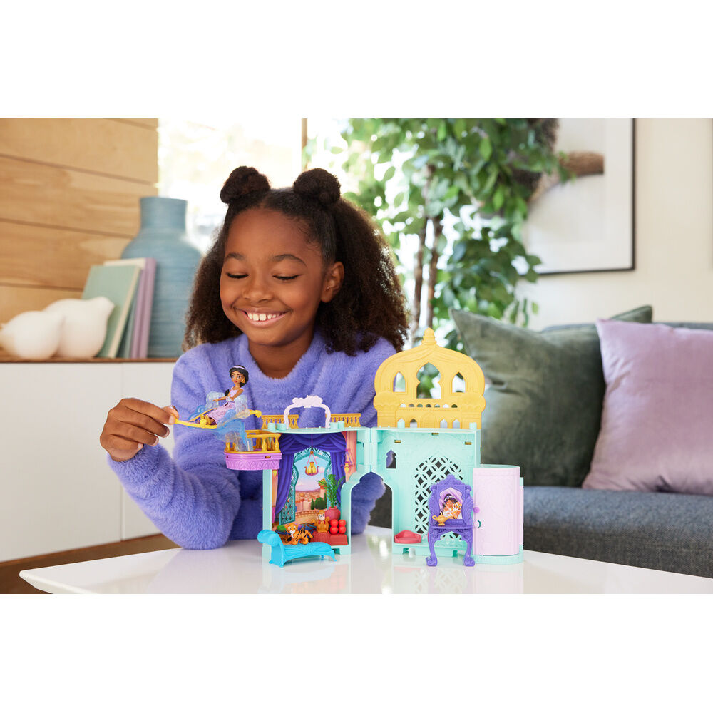 Disney Rapunzel mini castle