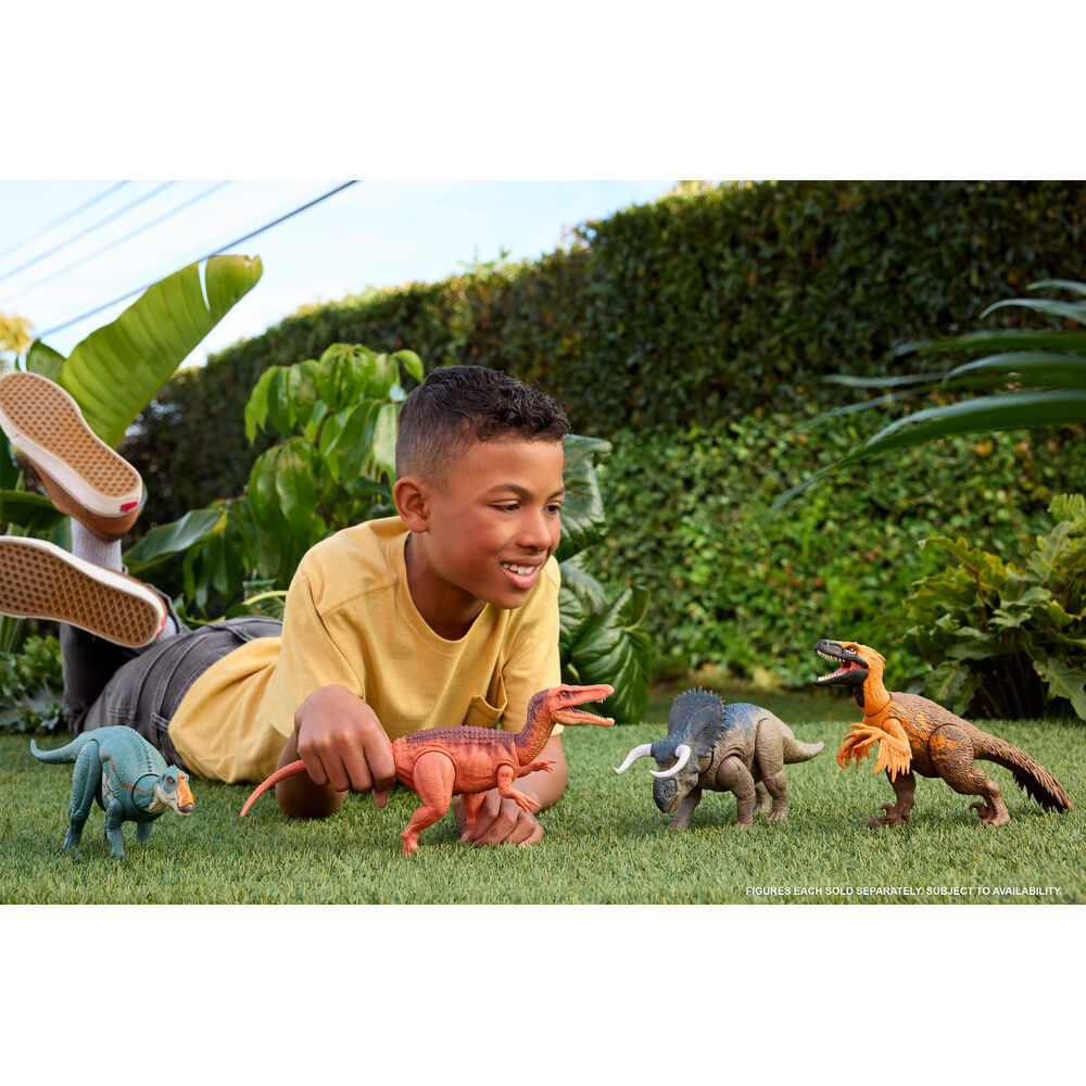 Jurassic World Wild Roar assorted dinosaur