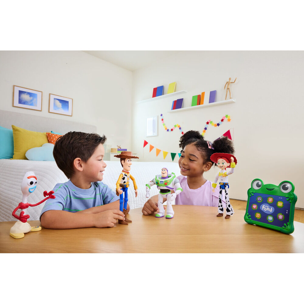 Spanish Disney Pixar Toy Story 5 Buzz Lightyear chatty figure 23cm